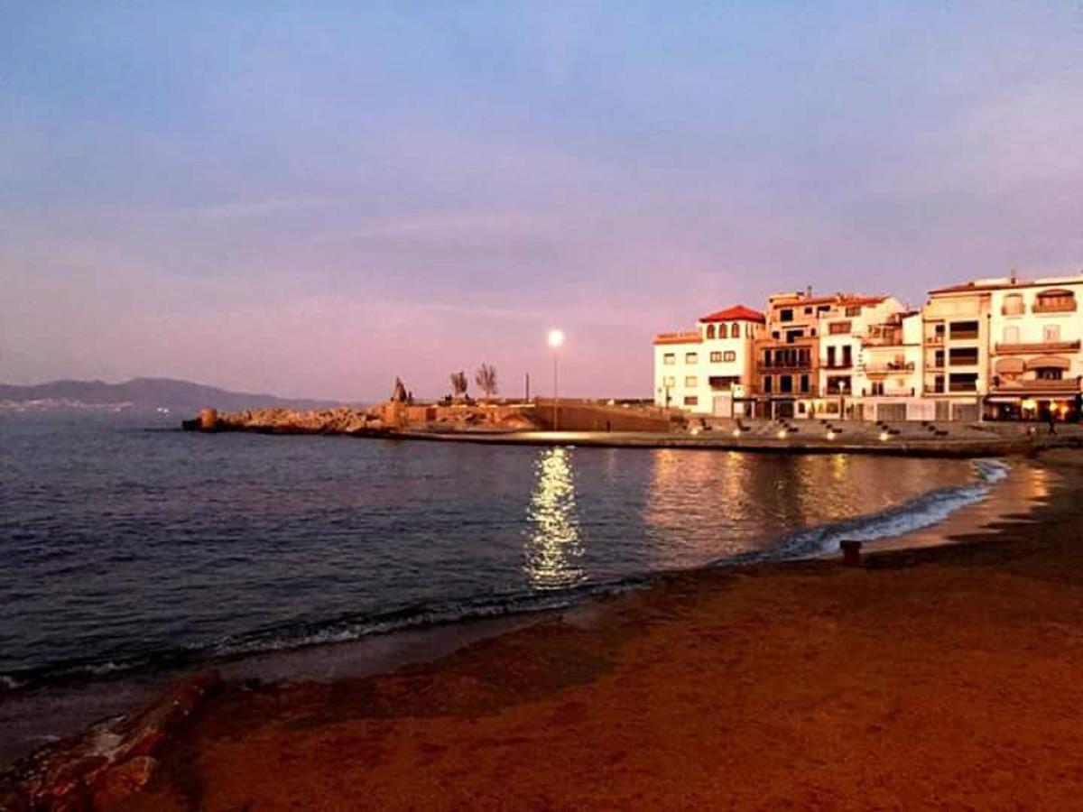 Gran Sol - Apartamentos L' Escala Buitenkant foto